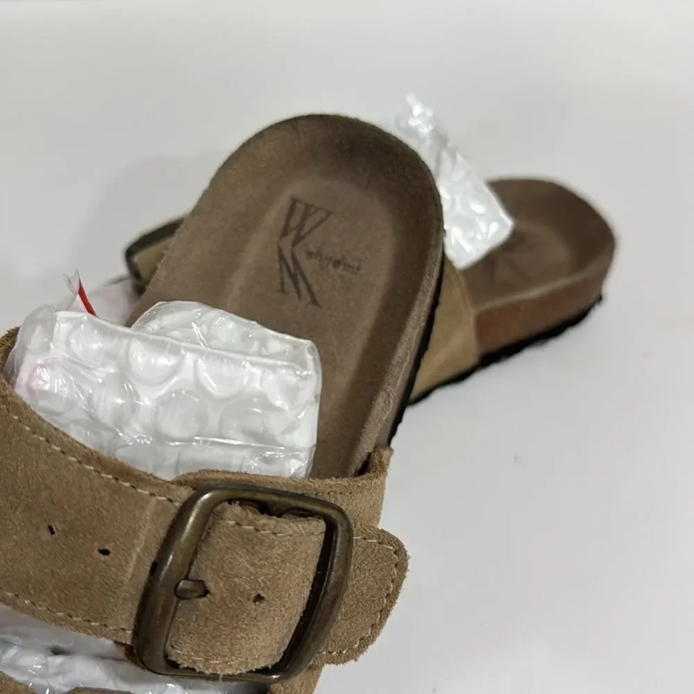 Kids white Mountain Brown Sandals with Suede Straps and Contoured Footbed EUC